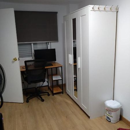Room As A Service - El Mejor En El Centro De มาลากา ภายนอก รูปภาพ