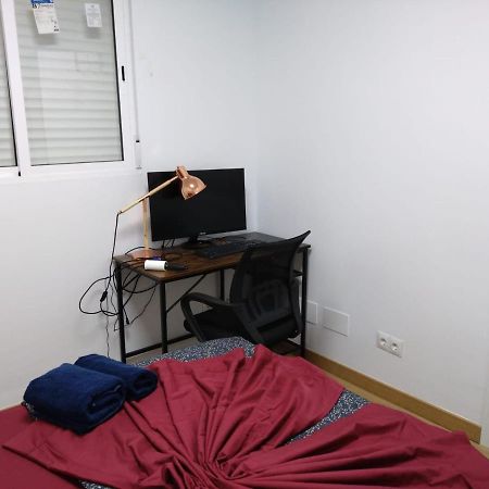 Room As A Service - El Mejor En El Centro De มาลากา ภายนอก รูปภาพ