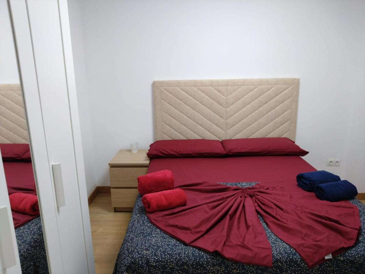 Room As A Service - El Mejor En El Centro De มาลากา ภายนอก รูปภาพ