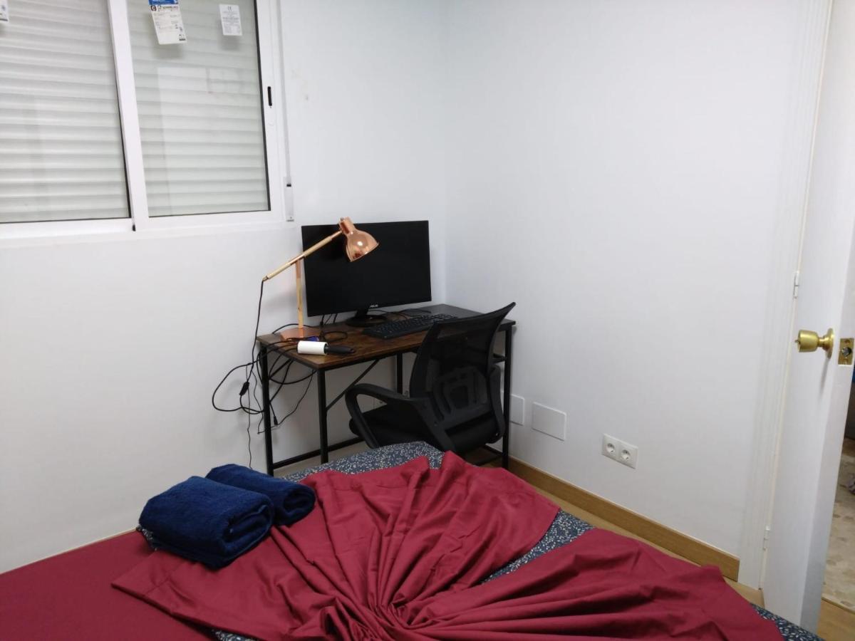 Room As A Service - El Mejor En El Centro De มาลากา ภายนอก รูปภาพ