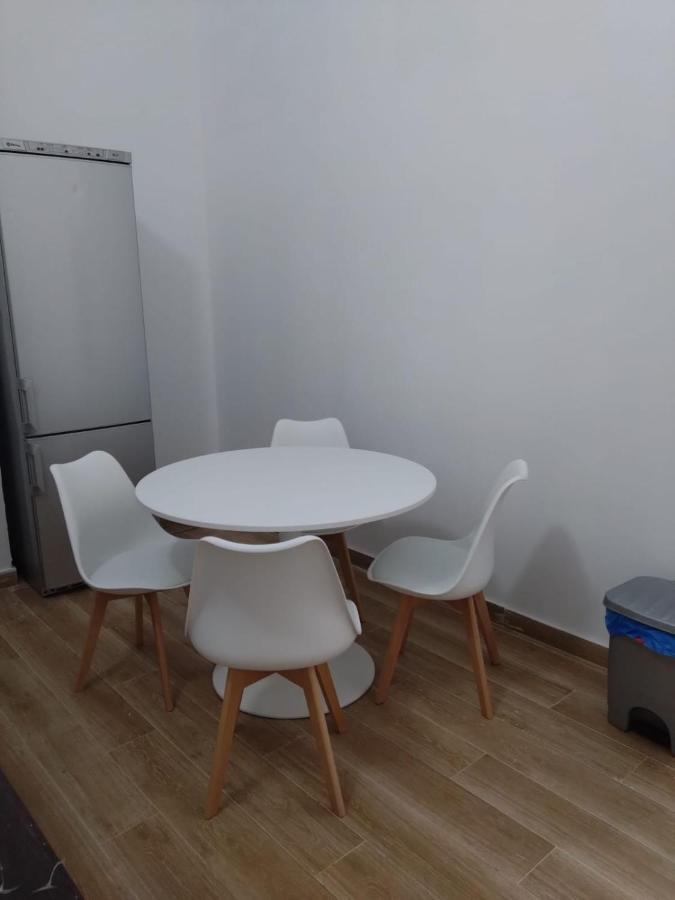 Room As A Service - El Mejor En El Centro De มาลากา ภายนอก รูปภาพ